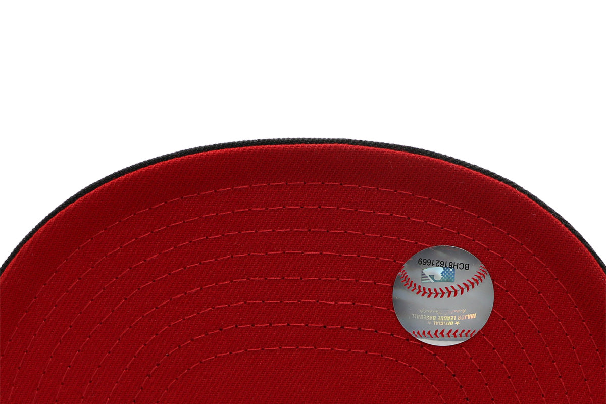 NewEra 59Fifty San Diego Padres Metallic Black Fitted Hat