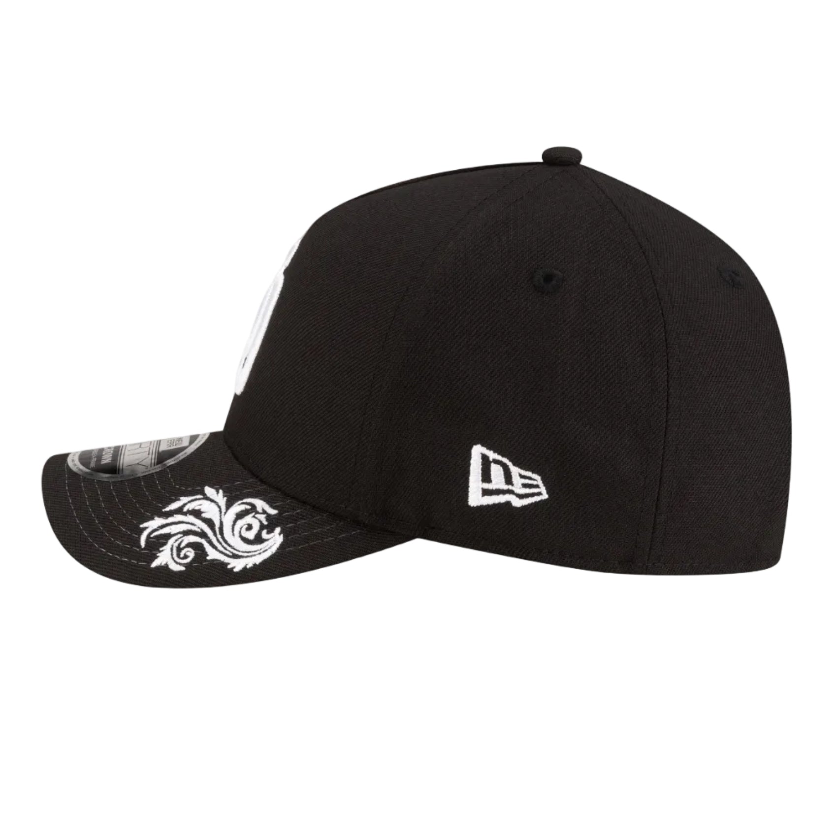 San Diego Padres Black 9FORTY Adjustable Hat