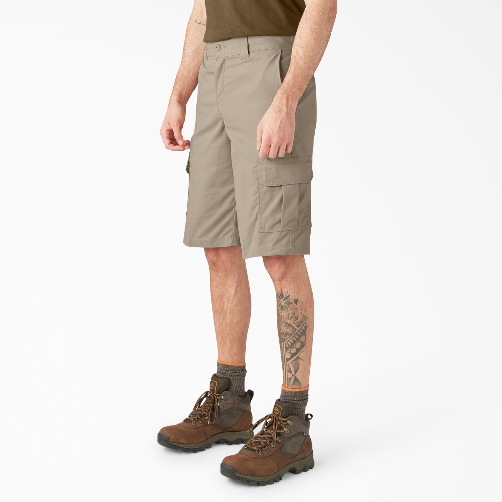 13" FLEX Relaxed Fit Cargo Shorts