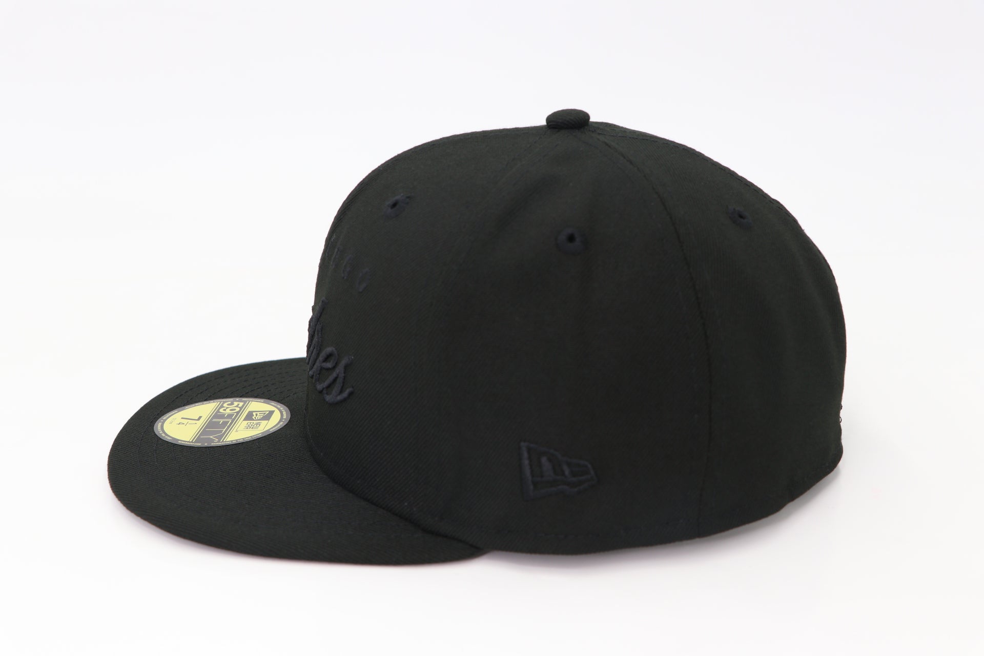 New Era San Diego Padres 59FIFTY fitted hat with a clean, all-black tonal design